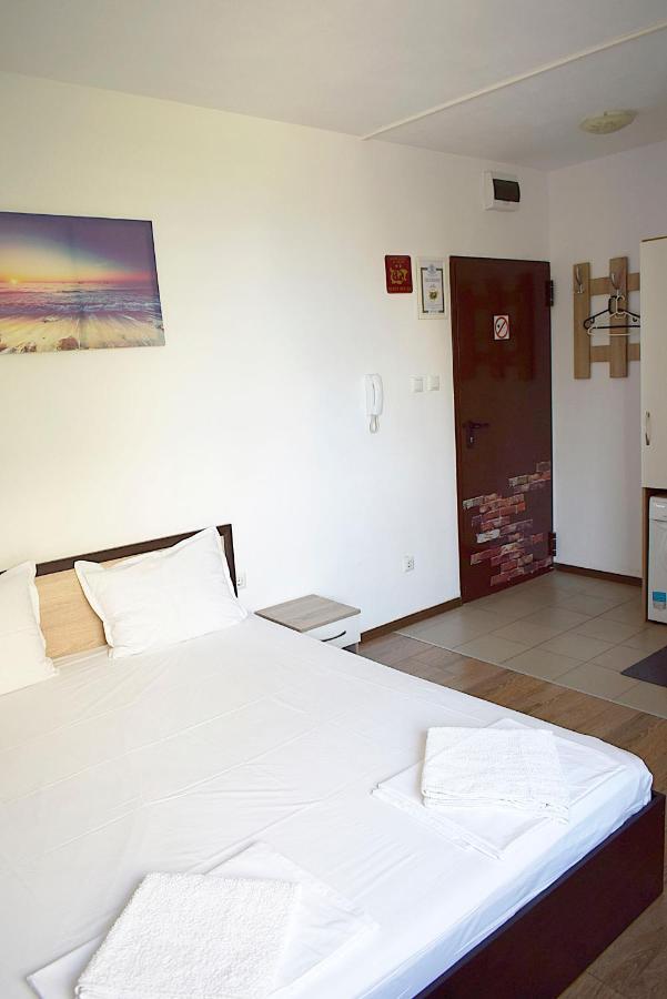Flora Beach Apartaments Burgas Exterior foto
