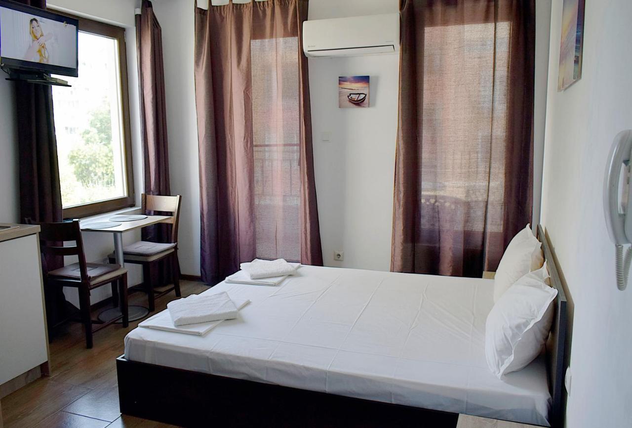 Flora Beach Apartaments Burgas Exterior foto
