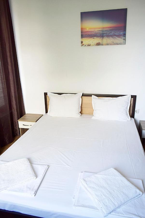 Flora Beach Apartaments Burgas Exterior foto